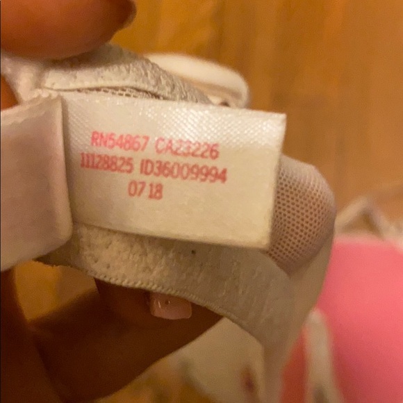 PINK Victoria’s Secret Date Push Up Bra Ivory & Floral Print 34C - Picture 7 of 8